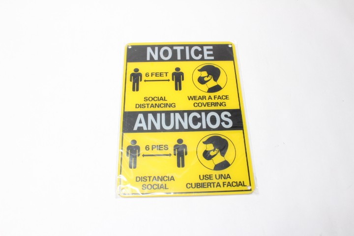 Bilingual Wear a Face Mask Sign Yellow in English and Spanish 7″ x 9.8″