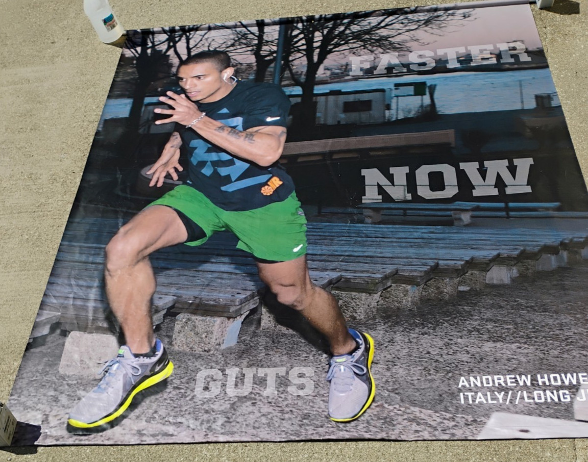 NIKE ANDREW HOWE TRACK&FIELD BANNER 109″X89″ BIG VINYL HANG BAR LONG JUMP