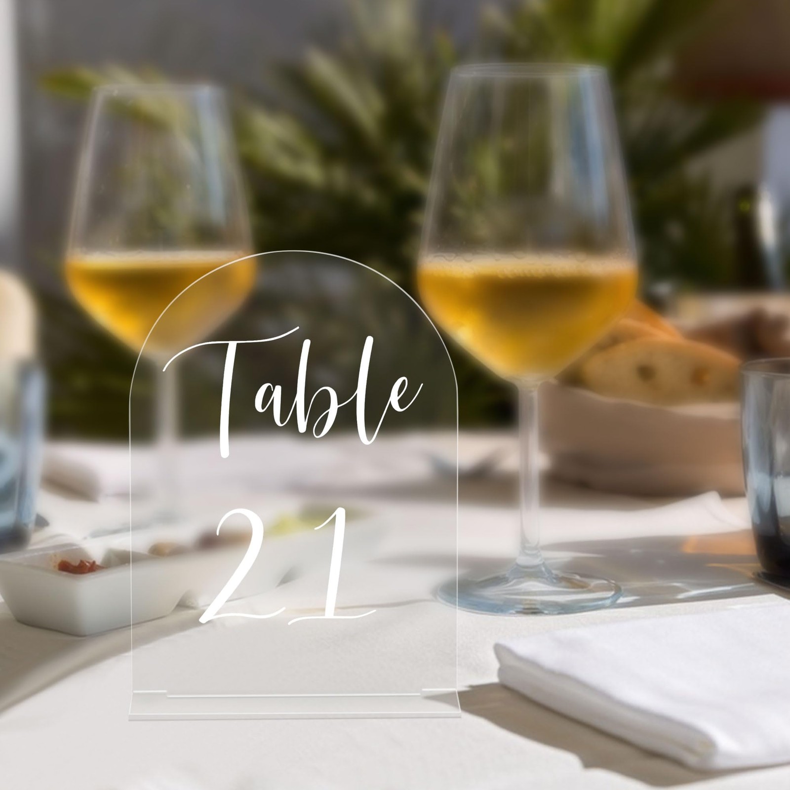 Arch Wedding Table Numbers 1-10 With Stands 5×7 Inch Acrylic Sign Clear