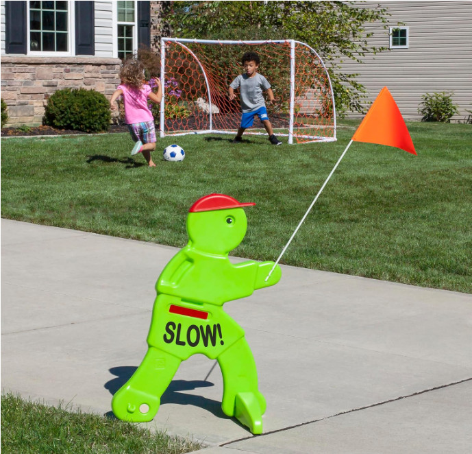Step2 Kid Alert Street Safety Sign, Kids at Play Signage for Neighborhood Safety