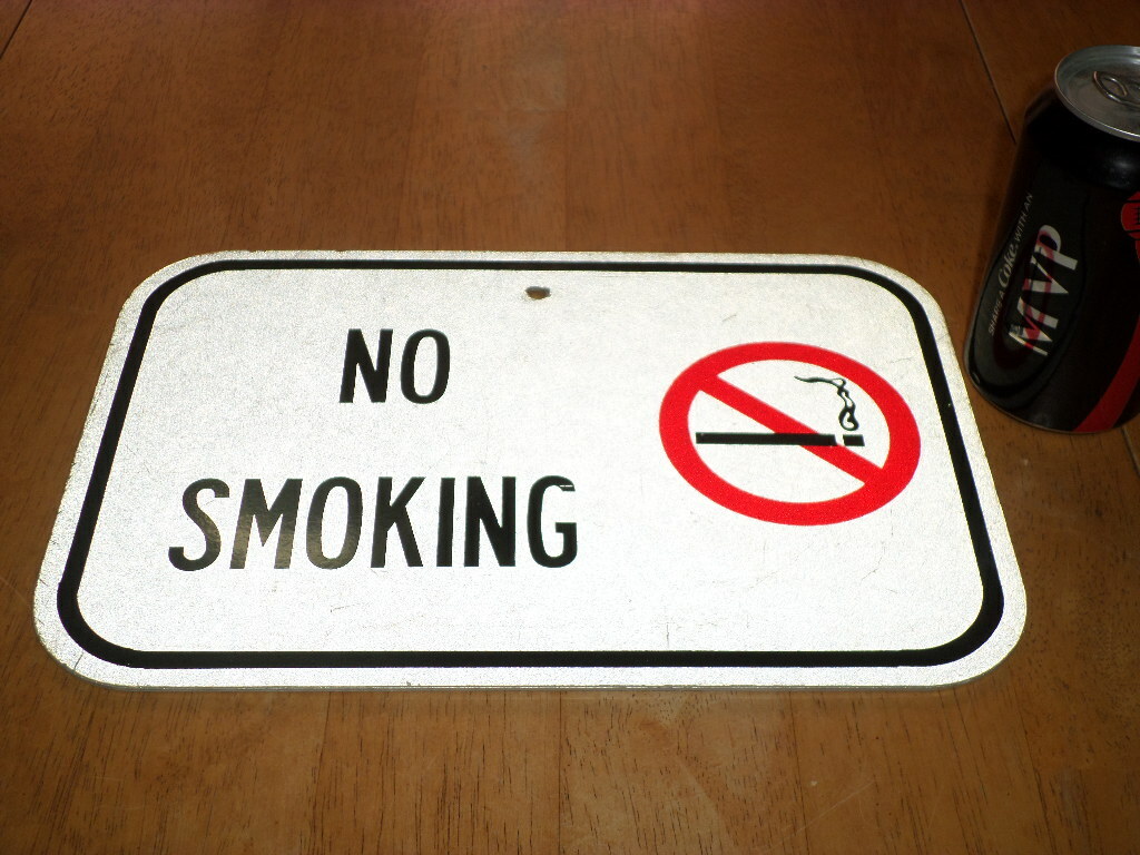 “NO SMOKING”, REFLECTIVE ALUMINUM METAL ROAD SIDE WALL SIGN, [12″ x 8″] VINTAGE