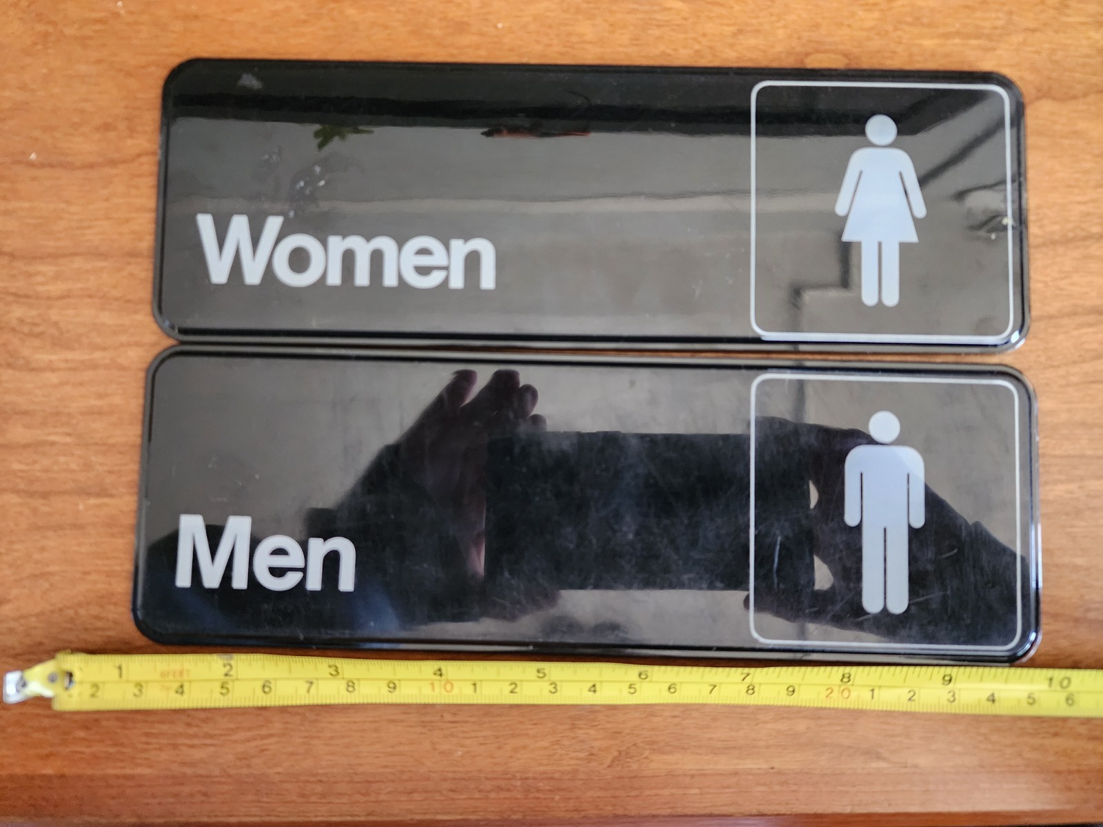 2 Pcs 9″x3″ Men and Women Restroom Signs For Business