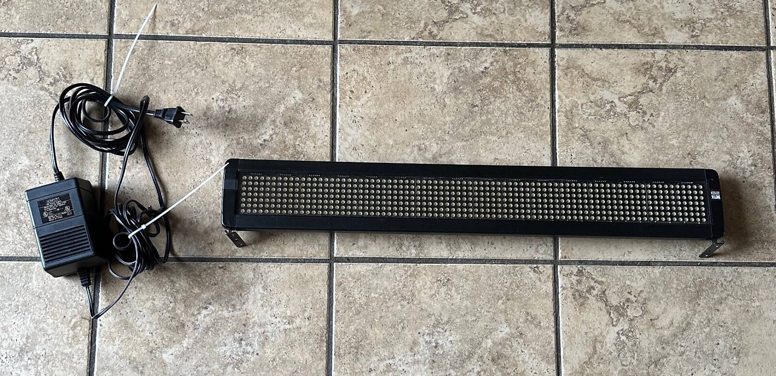 Betabrite 26″ Sign LED Programmable Indoor Adaptive Model 213 C-1__PLEASE READ.