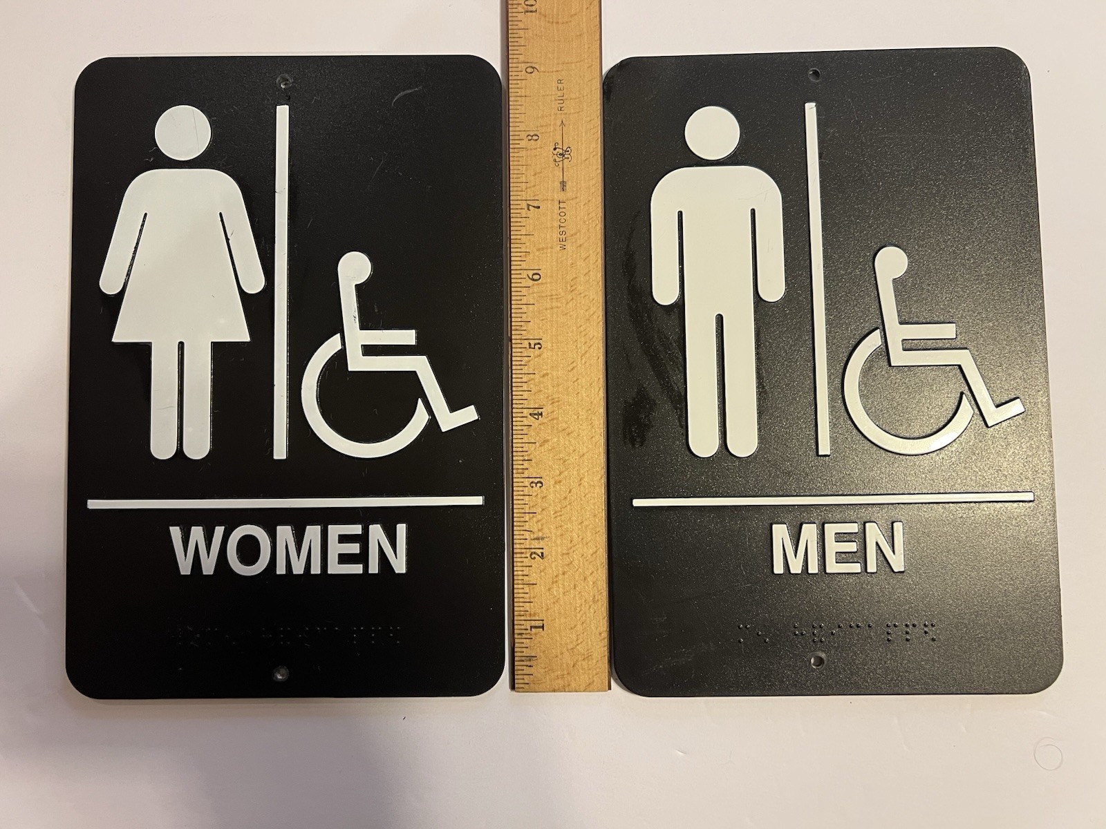 Set of 2 Commercial Restroom-Bathroom Signs Men-Women-Braille Black/White-