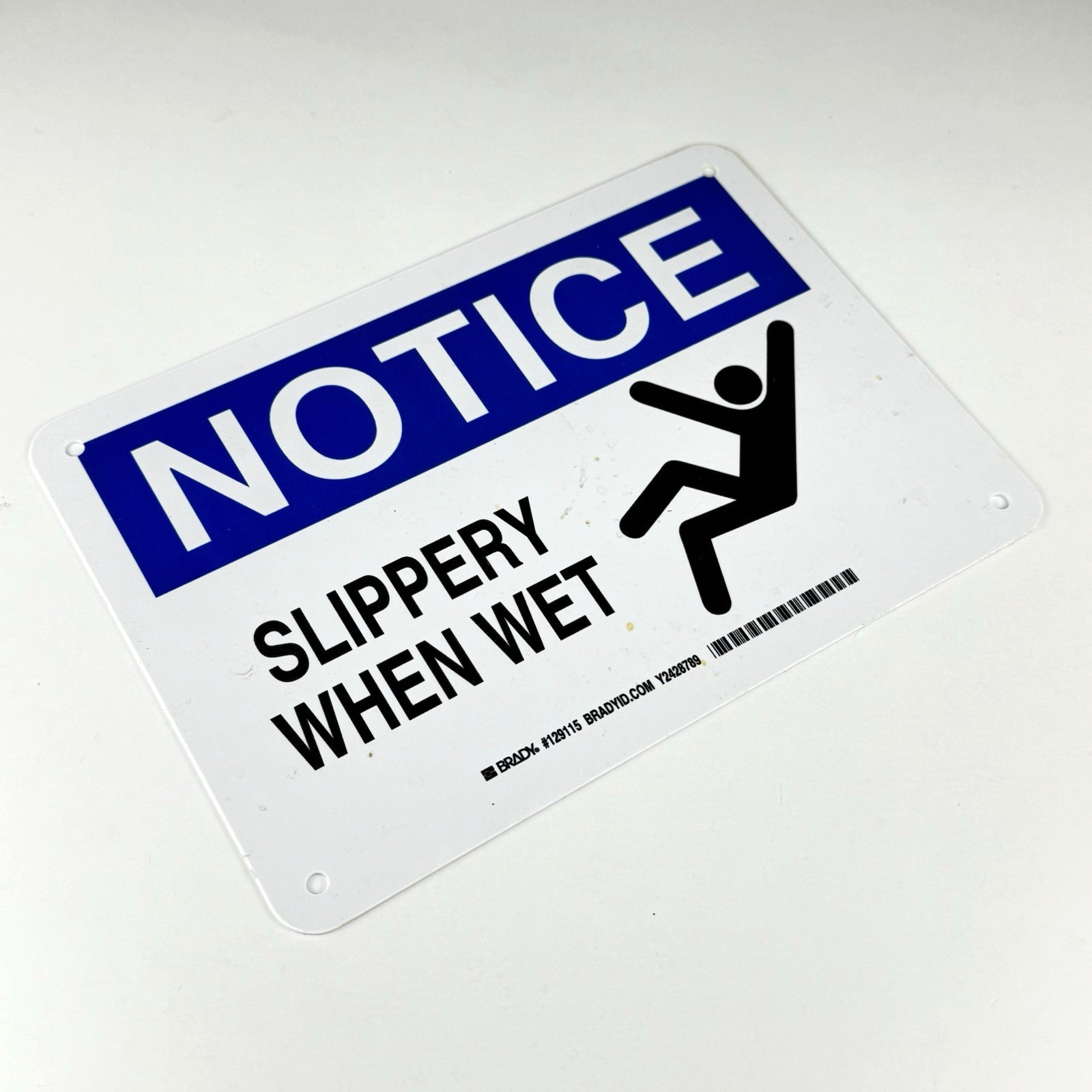 SLIPPERY WHEN WET Sign 10″ x 7″ – Brady Corporation Y2428789 Operational Sign