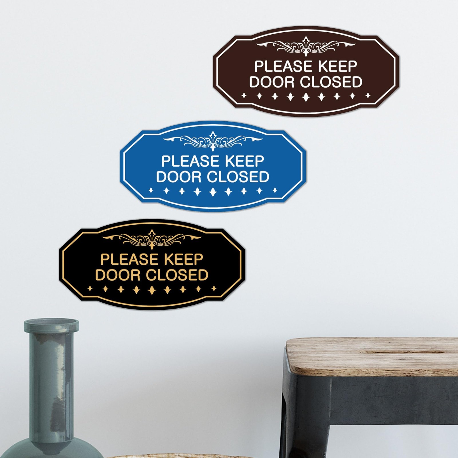 Victorian Please Keep Door Closed Sign (Black /Gold) – Small 3″ X 6″