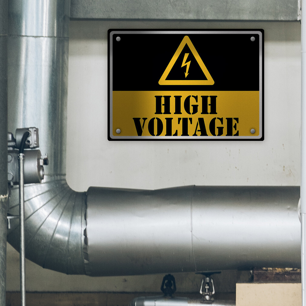 Horizontal Metal Sign High Voltage Clean Weatherproof Street Signage