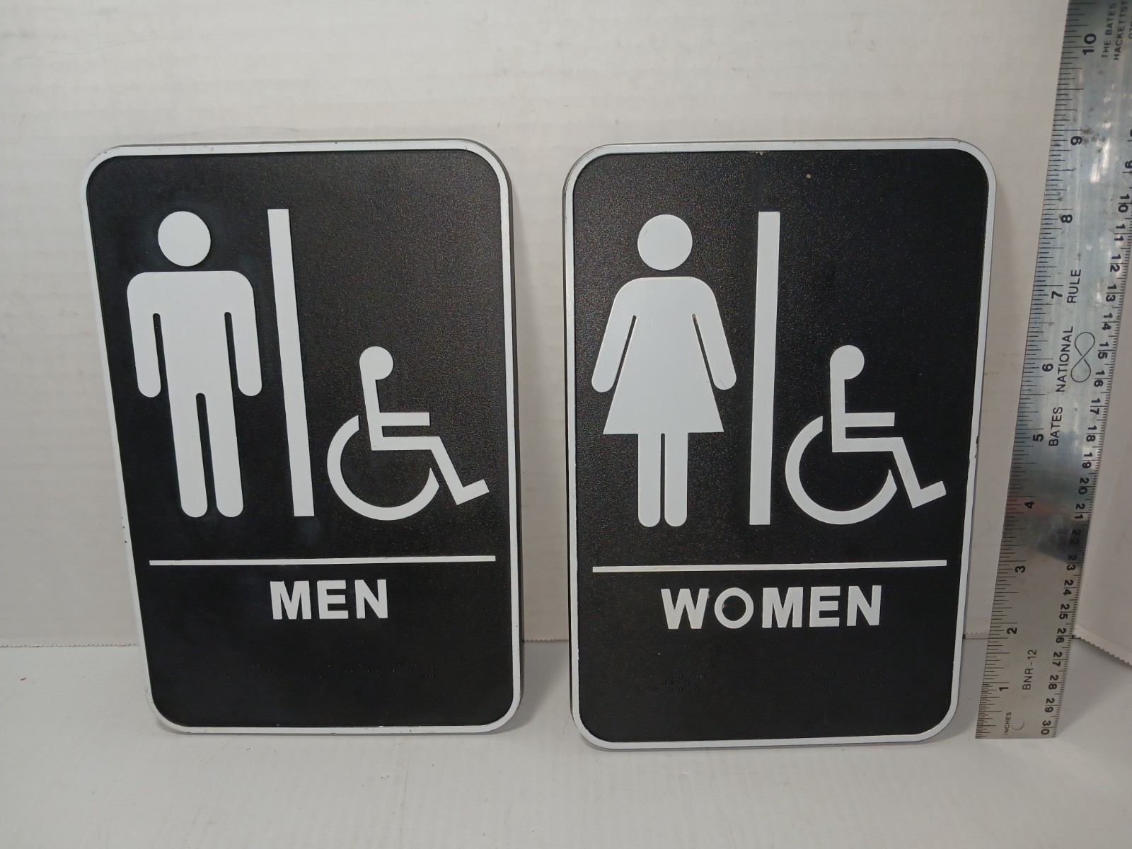 2-Men’s Women’s Handicapped Restroom Sign 6X9 ADA Comp W/Braille Durable Plastic