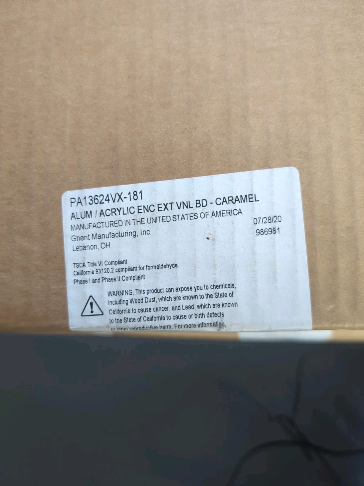Enclosed Aluminum Bulletin Retail Board 36″x24″ Ghent PA13624VX-181 FREE SHIP!!
