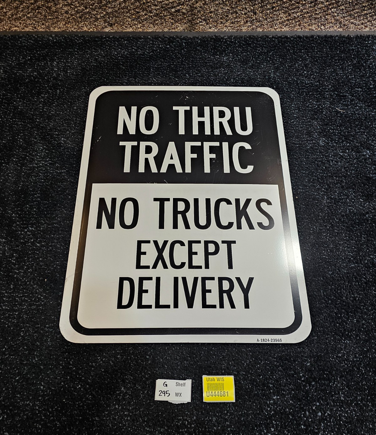 (QTY 2) No Thru Traffic – No Trucks Except Delivery 18″ X 24″ Aluminum Signage
