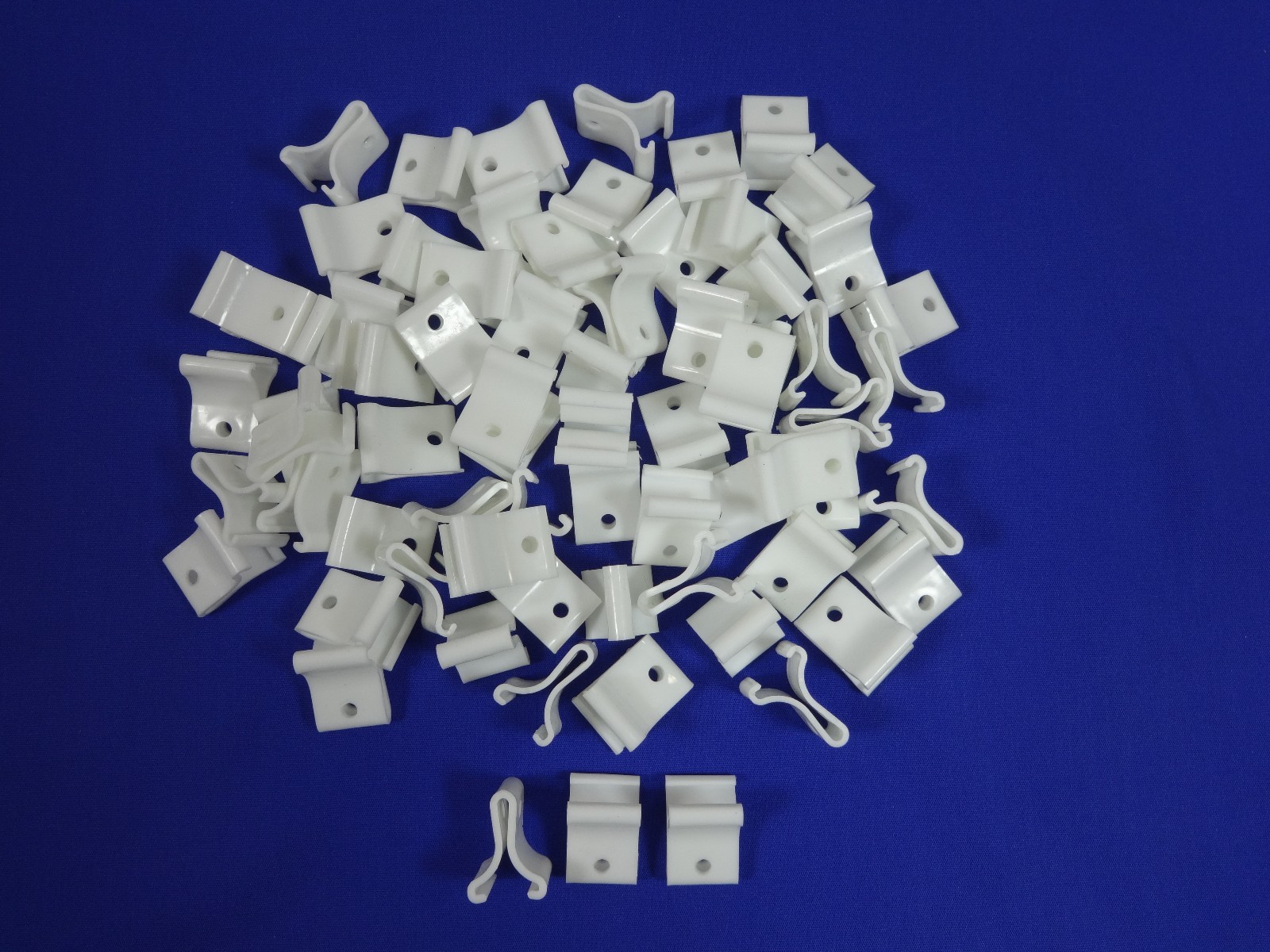 75 Qty Snap Drop Ceiling Track Grid Tile Hook Hinged Signage Banner Supply