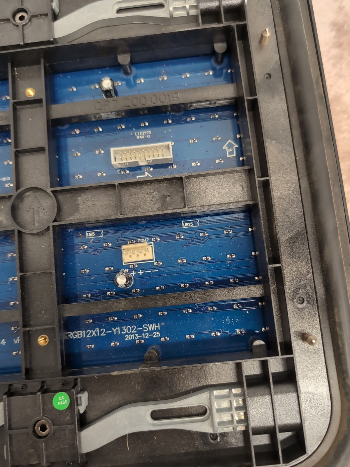 Lot Of 2 – Led Sign SWH320X320