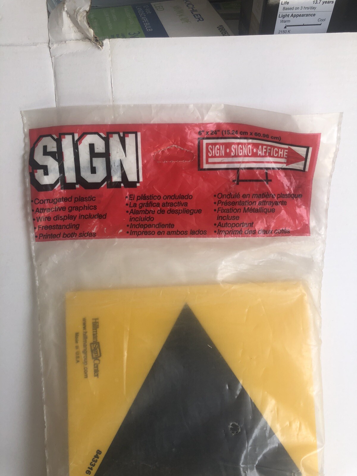 For Rent Arrow Sign with mounting bracket. New in package