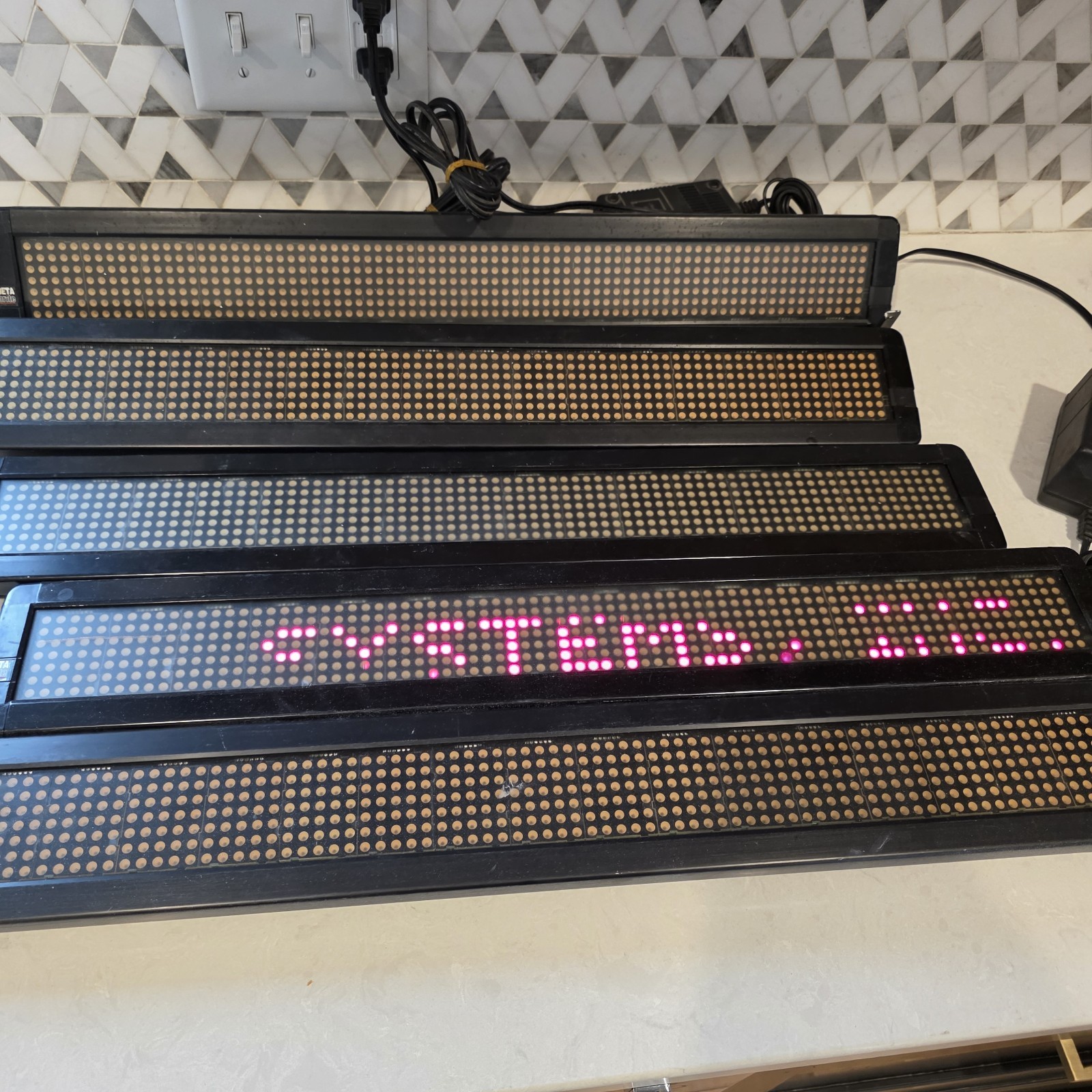 Lot Of 5 Adaptive Micro Systems 213C-1 Scrolling LED Signs 3 Power Supplies