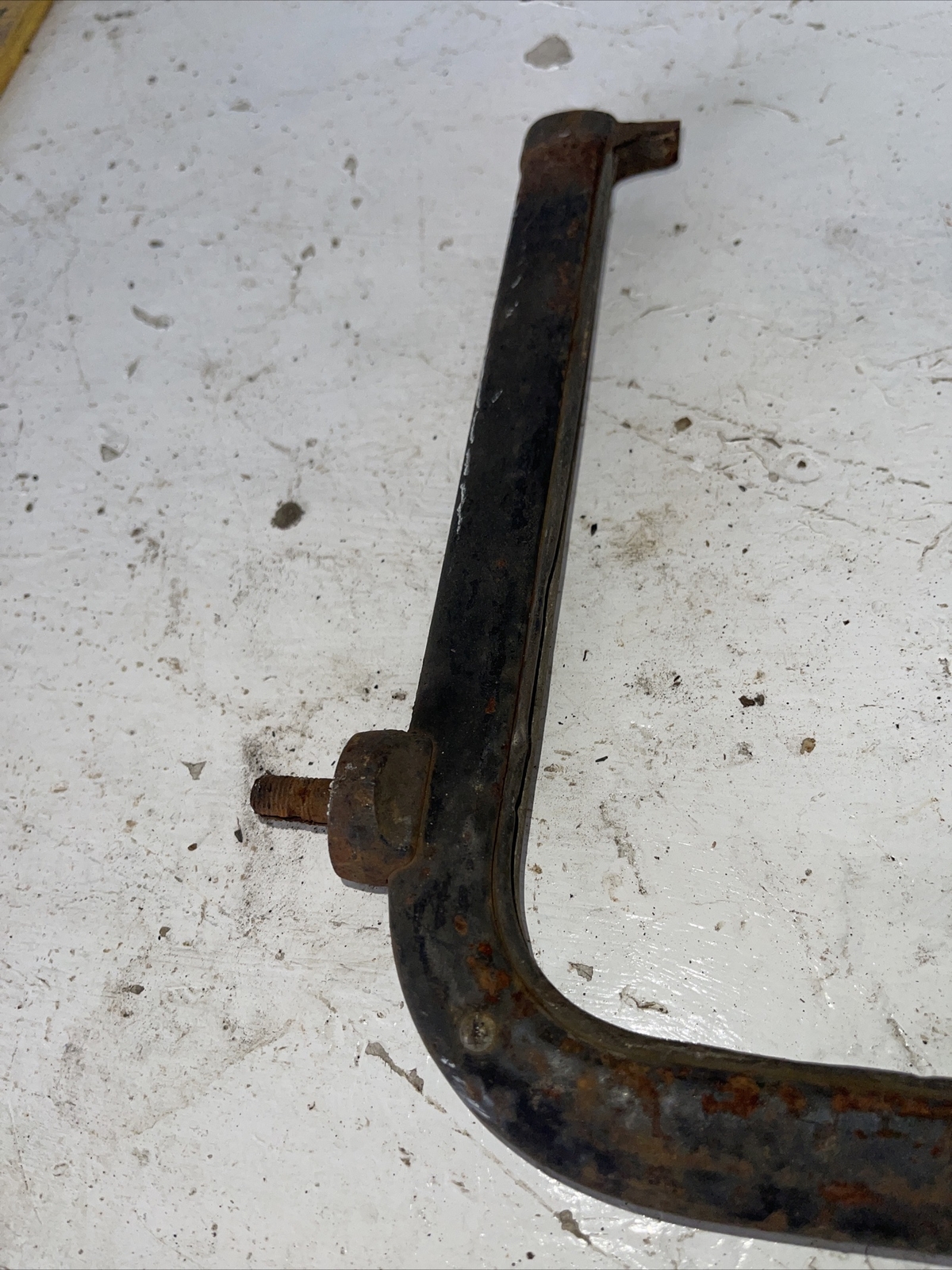 Vintage Windshield Frame 37-1/8″ – 37-1/4″. x. 10-3/4″ – #31