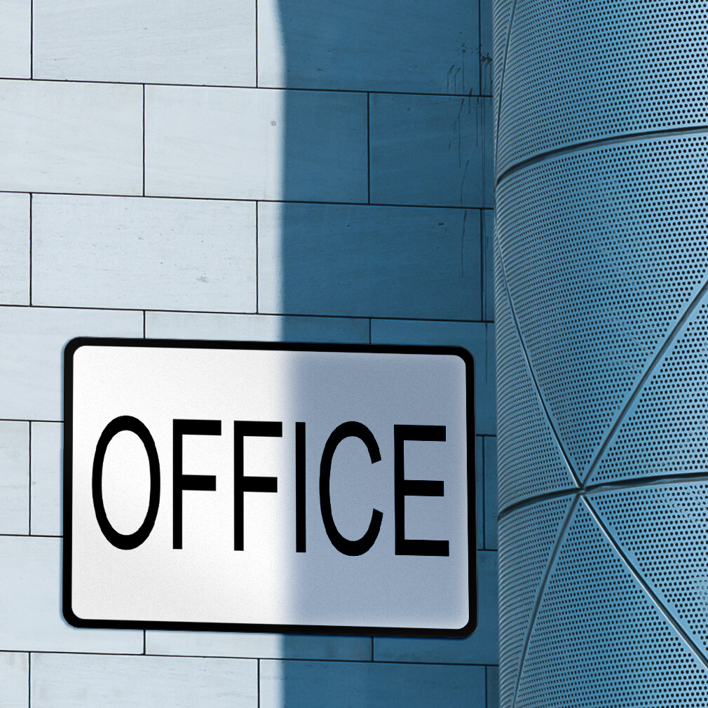 Aluminum Horizontal Metal Sign Office Parking White Weatherproof Street Signage