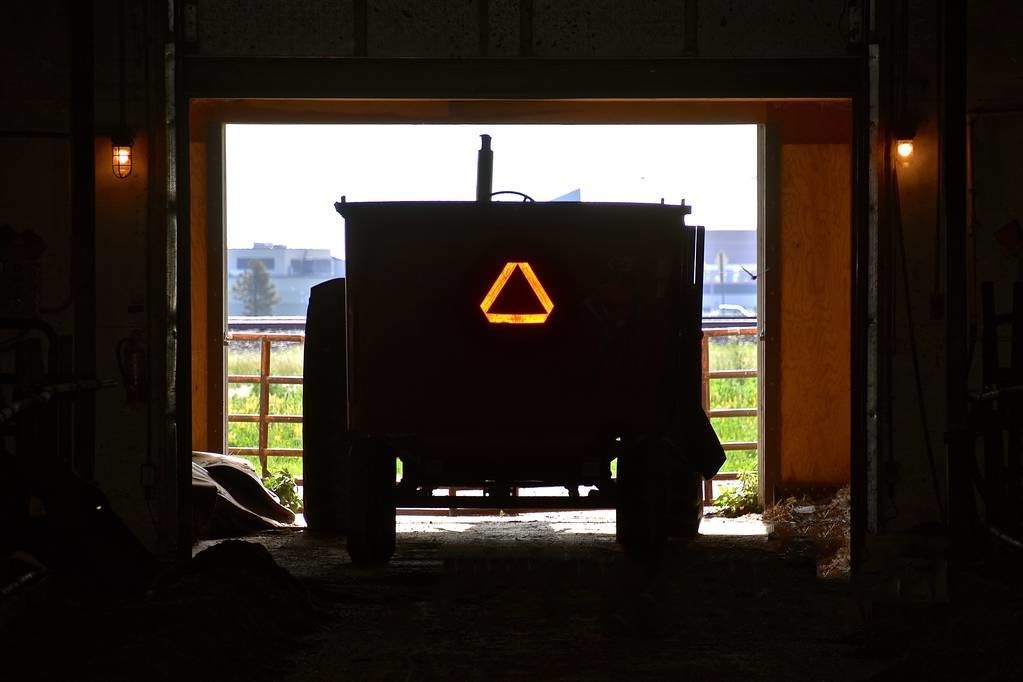 Slow Moving Vehicle Safety Sign Reflective Triangle for Golf Cart