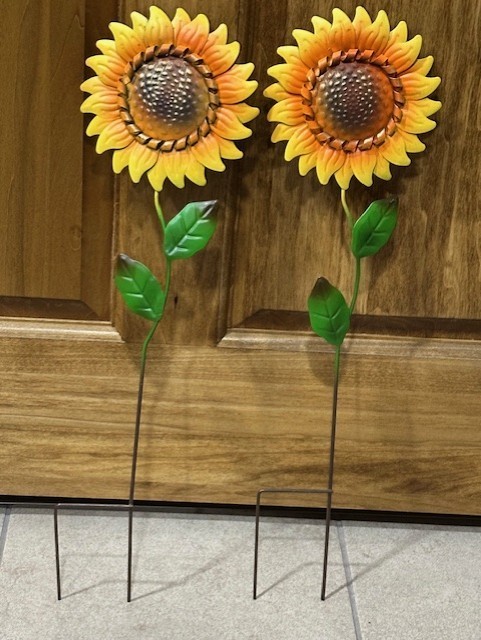 2) Sunflower Yard Stake Metal 5 inch wide x 19 inch tall