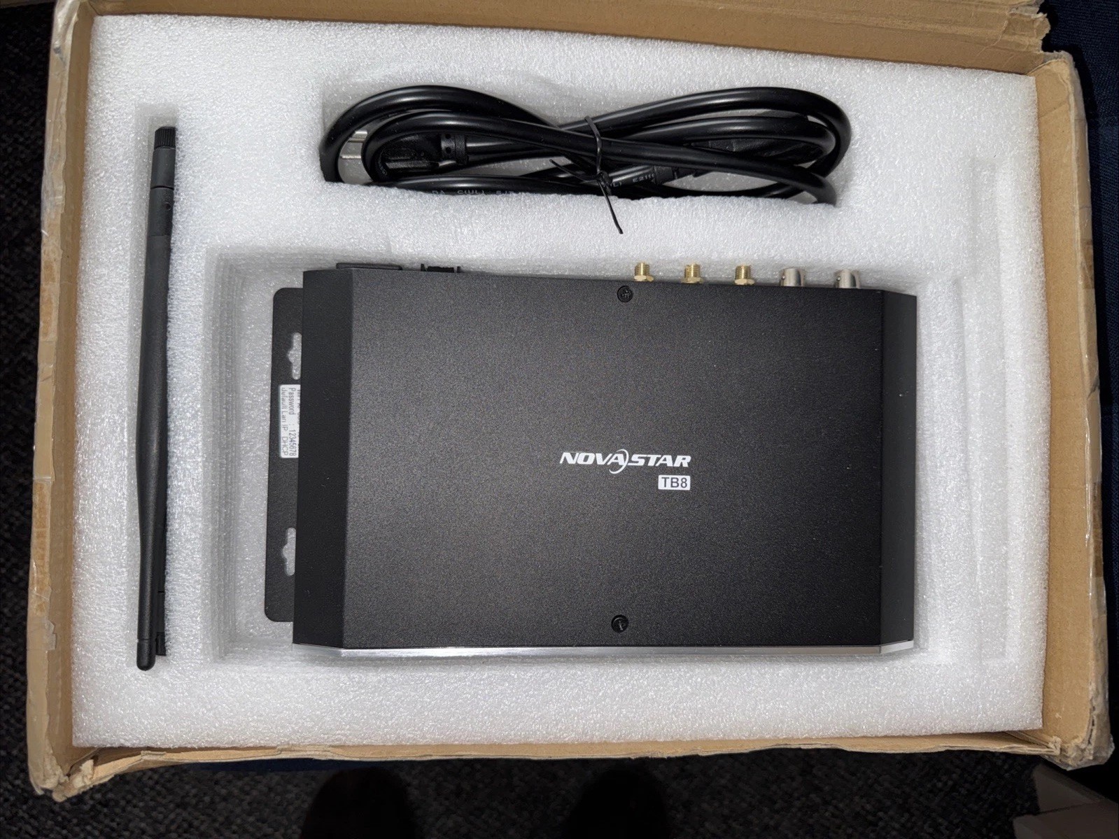 NovaStar Taurus TB8 LED Multimedia Player