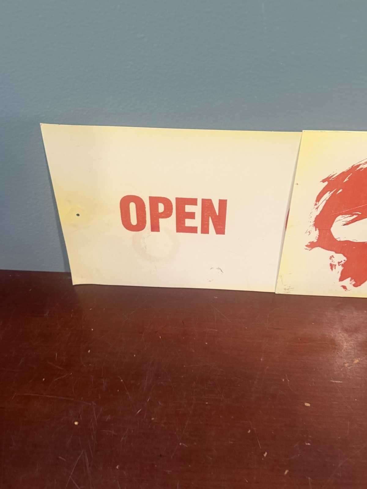 Zero Skateboard Hanging Plastic Open/Close 16 1/2×7 1/2”