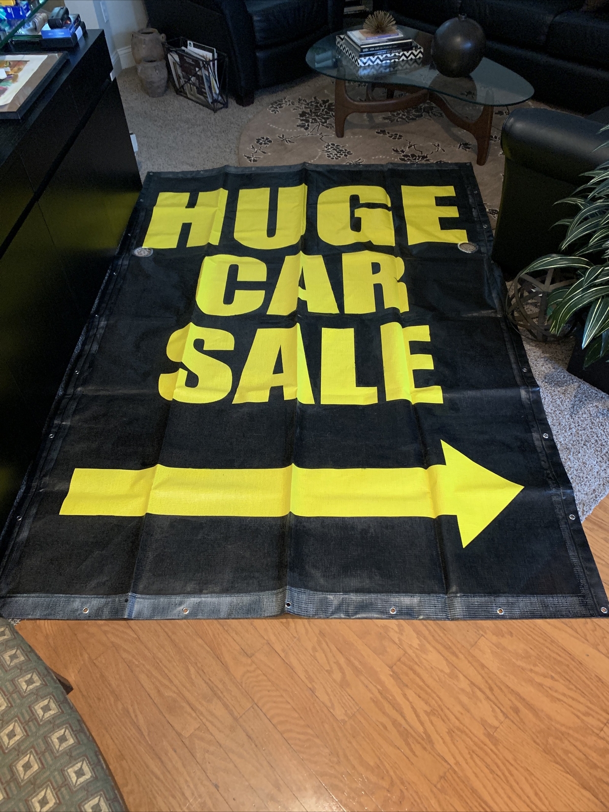 2 NEW HUGE L/R ARROWS CAR BANNERS XL Outdoor Sign Auto Dealership HUGE 94″ x 65″