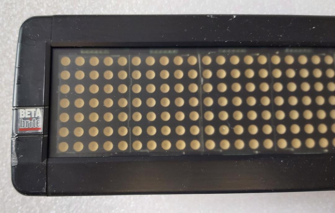 ADAPTIVE MICRO SYSTEMS BETA-BRITE Elec LED Moving Message Display #213C-1 (9938)