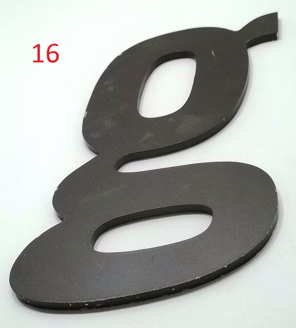 10″ & 8″ TALL SLANTED ALUMINUM LETTERS 1/4″ THICK LOT OF 79 PEICES