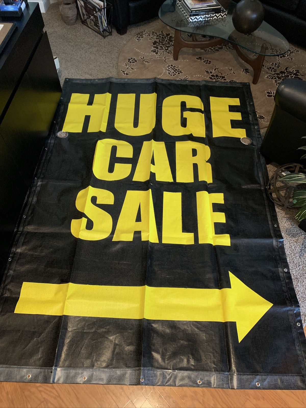 2 NEW HUGE L/R ARROWS CAR BANNERS XL Outdoor Sign Auto Dealership HUGE 94″ x 65″