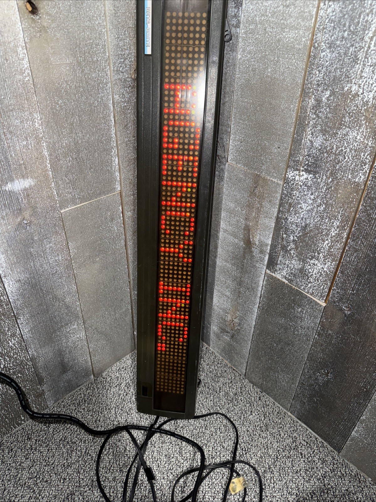 Adaptive BetaBrite 26″ Programmable LED Sign Model 213C *no Remote* Read