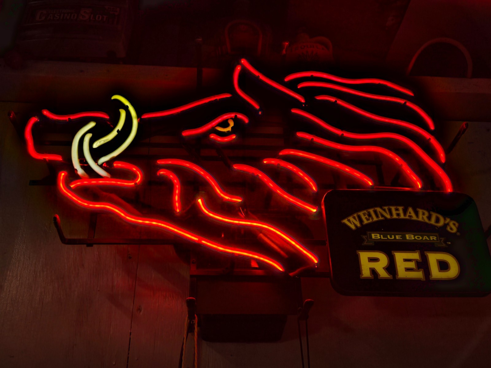 Vintage Fallon Neon -Weinhards Blue Boar Ale sign – Bar/ Man cave ready.