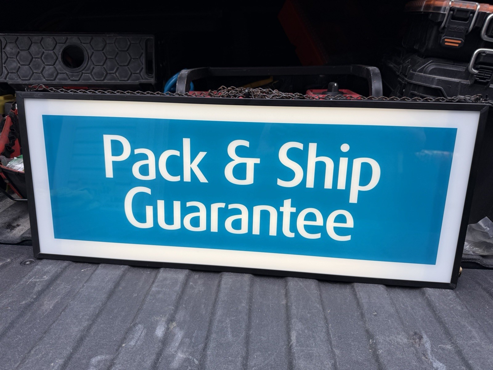 Zeon Corporation Illuminated “Pack & Ship Guarantee” Lighted Store Sign M171601
