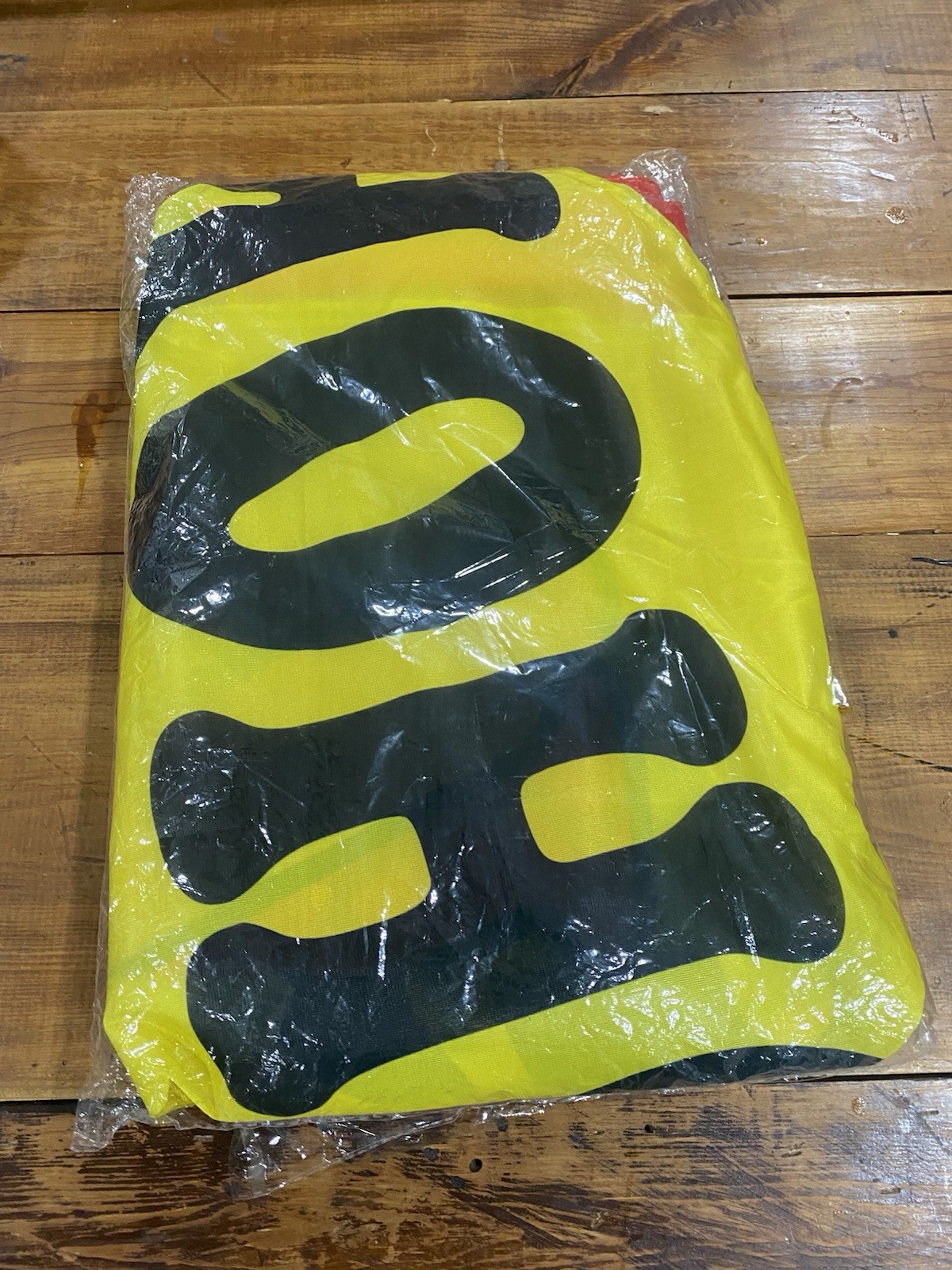 Hahafelt 2 Pack 15 Feet Smoke Shop Flags, Flags only.