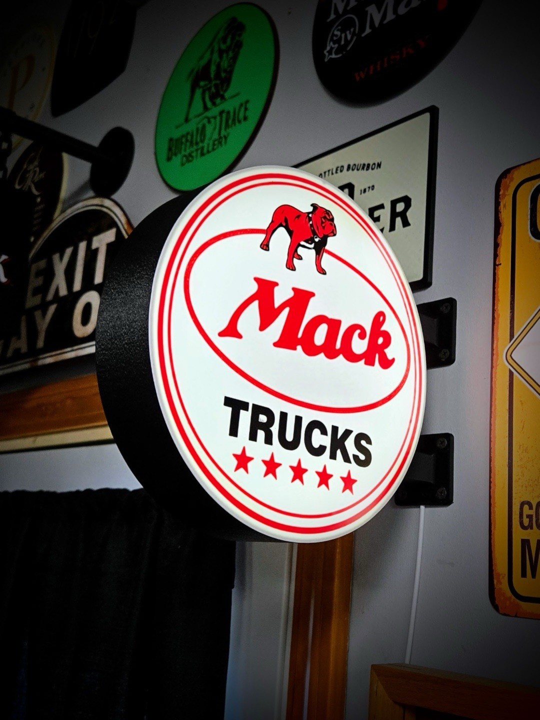 13inch Mack Trucks Double-Sided Round LED Lightbox