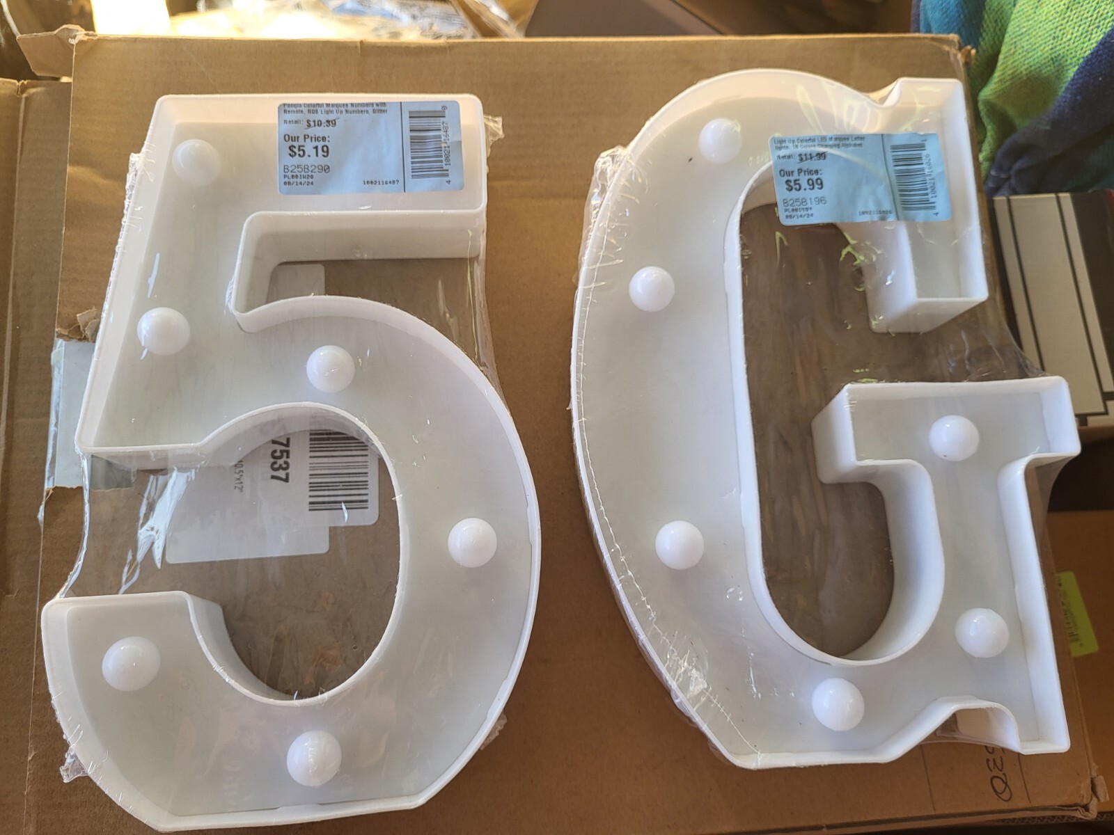 5G LED Lighted Display For Cellular Store Battery Operated