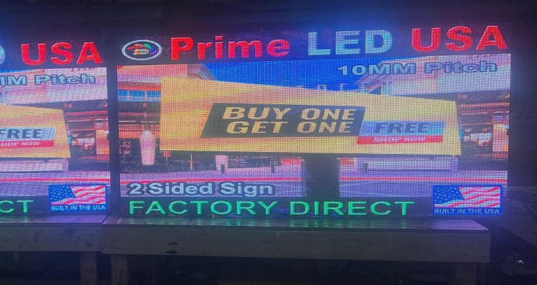 LED Sign P10 Full Color 2 Sided Weatherproof Outdoor Wireless LED Sign 3 X 5 FT