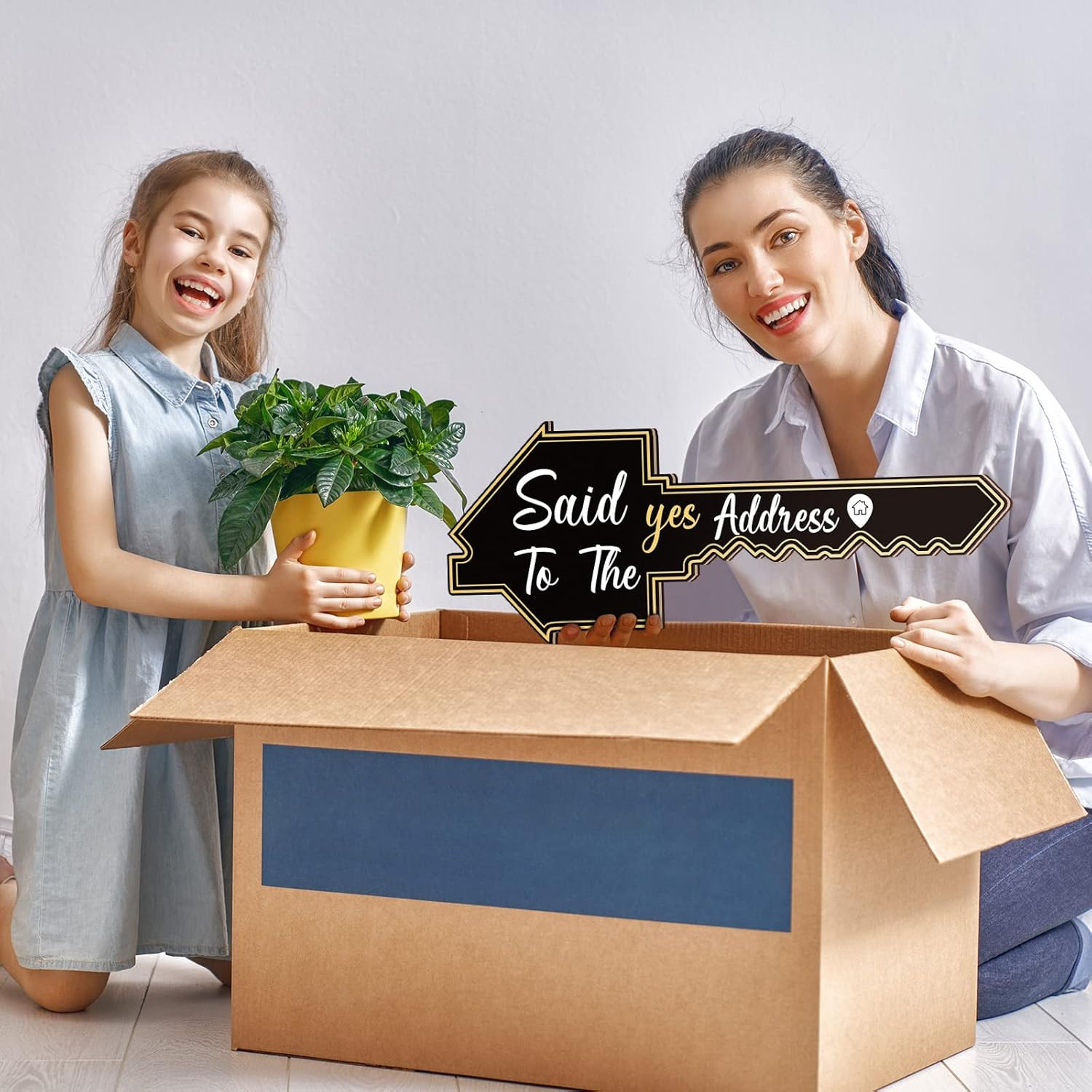 Real Estate Key-Shaped Sold Sign Double-Sided Real Estate Agent Stand Supplies S