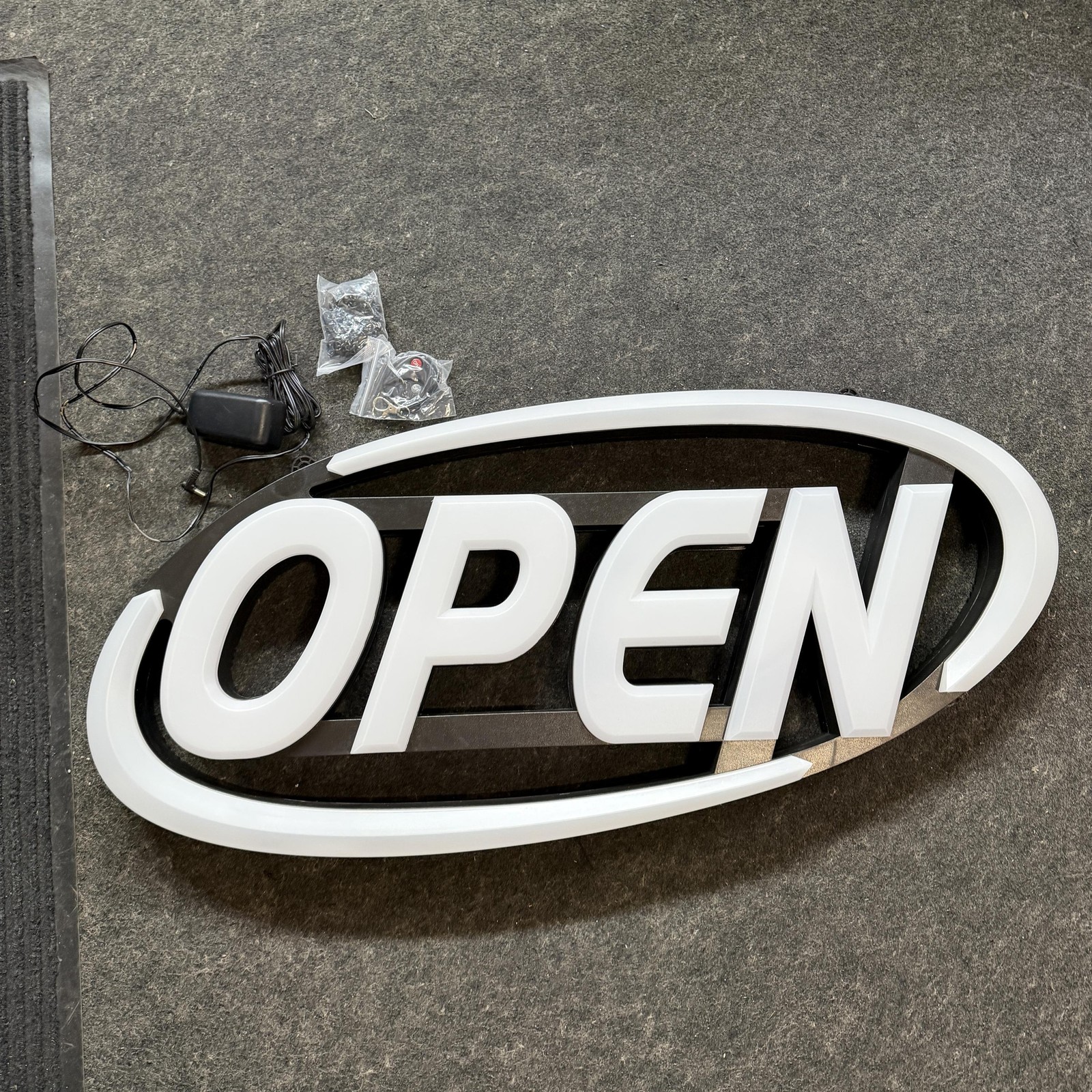 GLI Green Light Innovations GLI1050B LED Open Sign for Business 15″ x 32″
