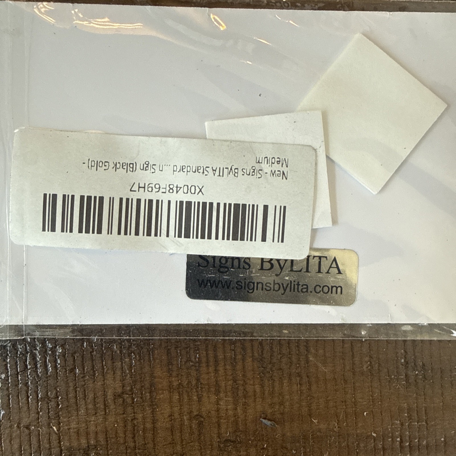 No Food or Drinks Allowed in This Area Door Wall Sign Black Gold 2.5″ X 7″