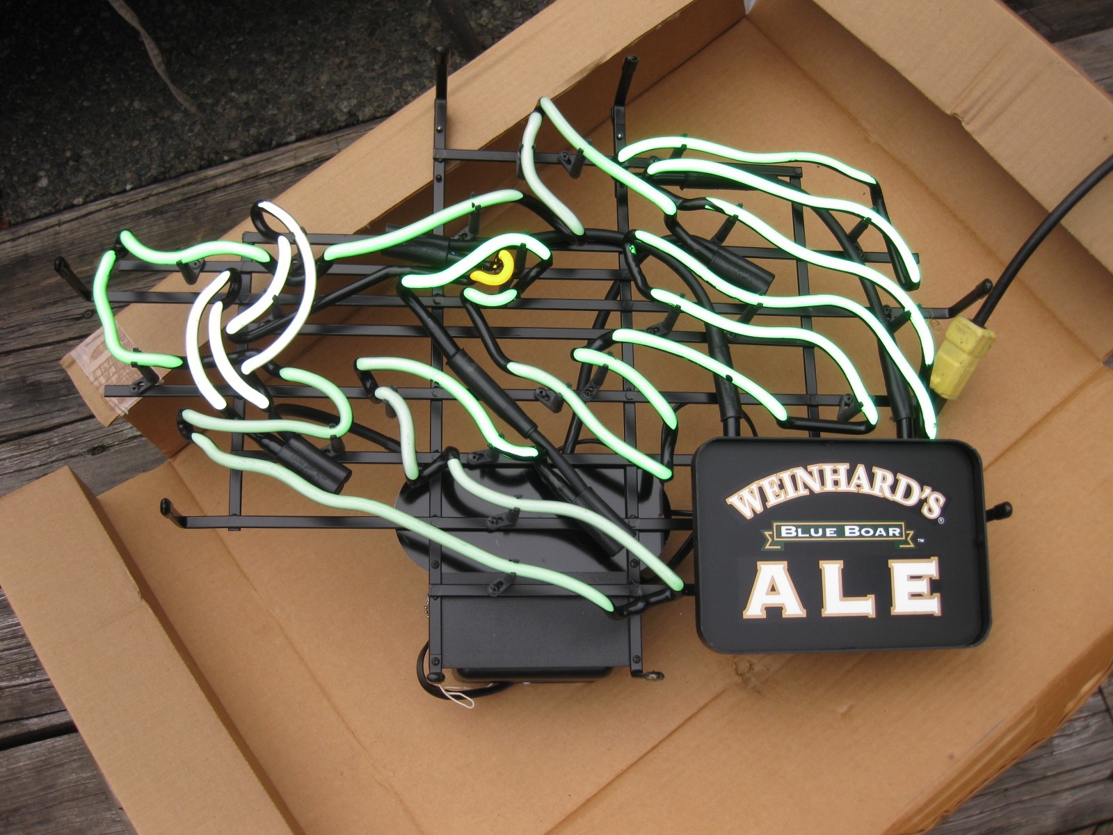 Vintage Fallon Neon -Weinhards Blue Boar Ale sign – new