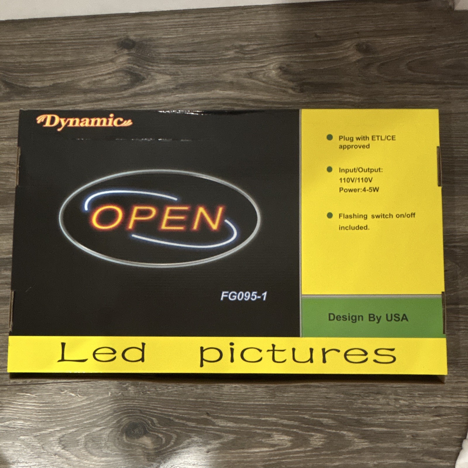 Dynamic LED Flashing Open Illuminated Sign Plug-In 110V Black FG095-1