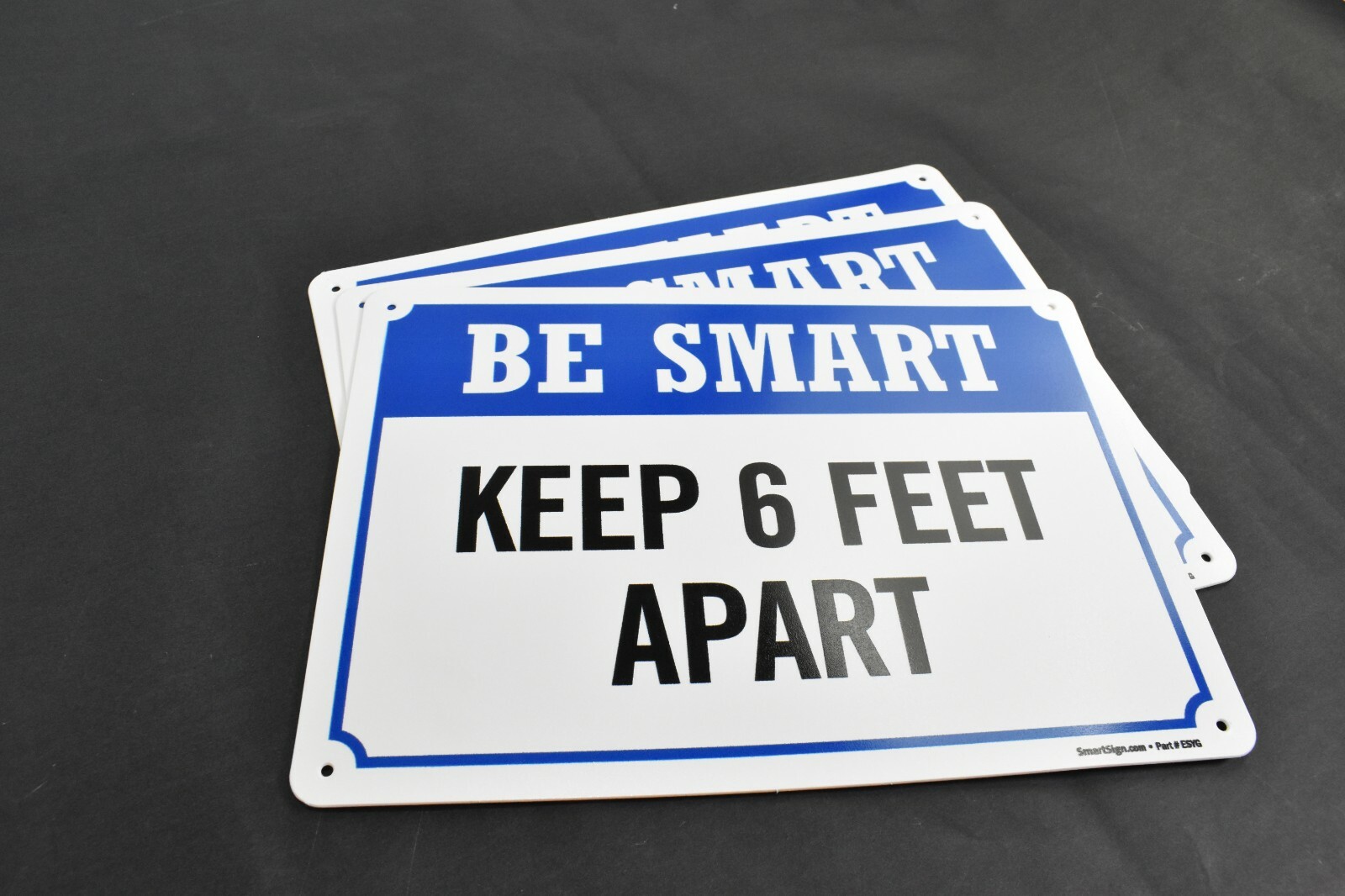 (LOT OF 20) Social Distancing Signs Be Smart Keep 6 Feet Apart 10″x14″ Plastic
