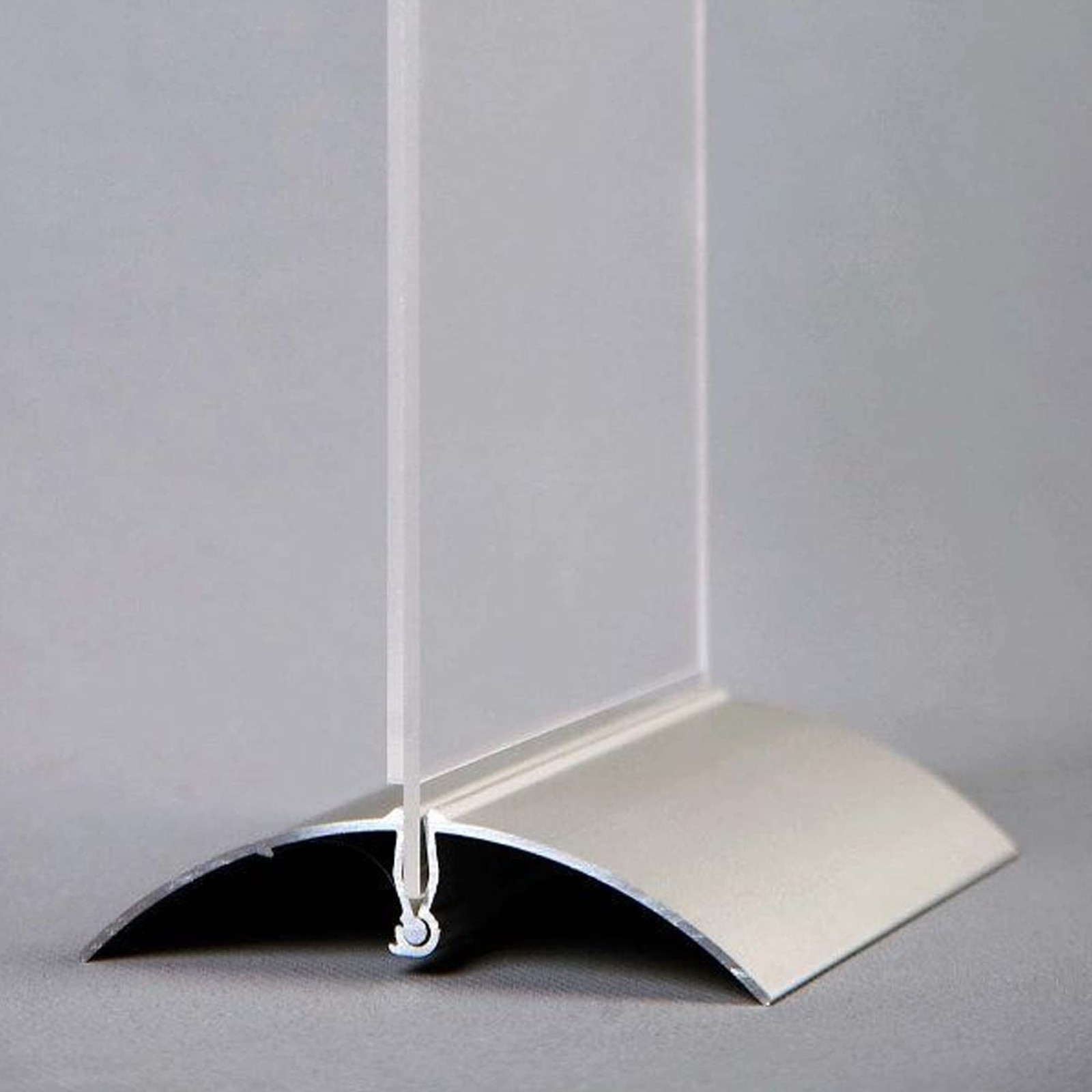 M&T Displays Desktop Swing Wing Advertising, Brochure, Pet, Sign 11″, Silver