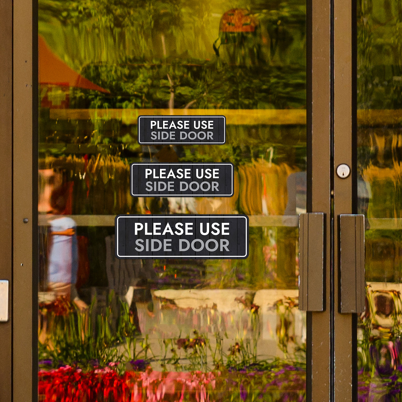 Standard Plus Please Use Side Door Wall or Door Sign