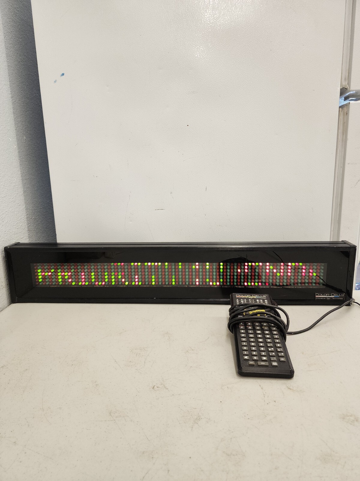 Color Cells Scrolling Sign Model CC784 Keyboard, Power Supply Included