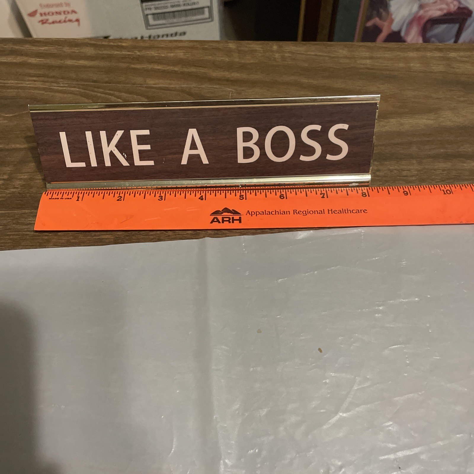 Faux Wood Grain “Like a Boss” Office Desk Sign, novelty nameplate funny C8