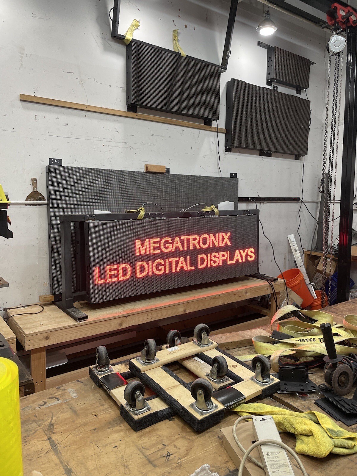 2x LED Sign Outdoor Indoor Programmable Digital Message Board P6 – 22.5” x 67.5”