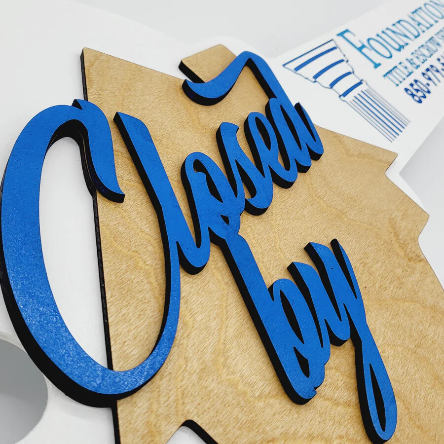 Classic Key Sign Wooden House Closed By Realtor Prop Sold Sign Customizable Logo