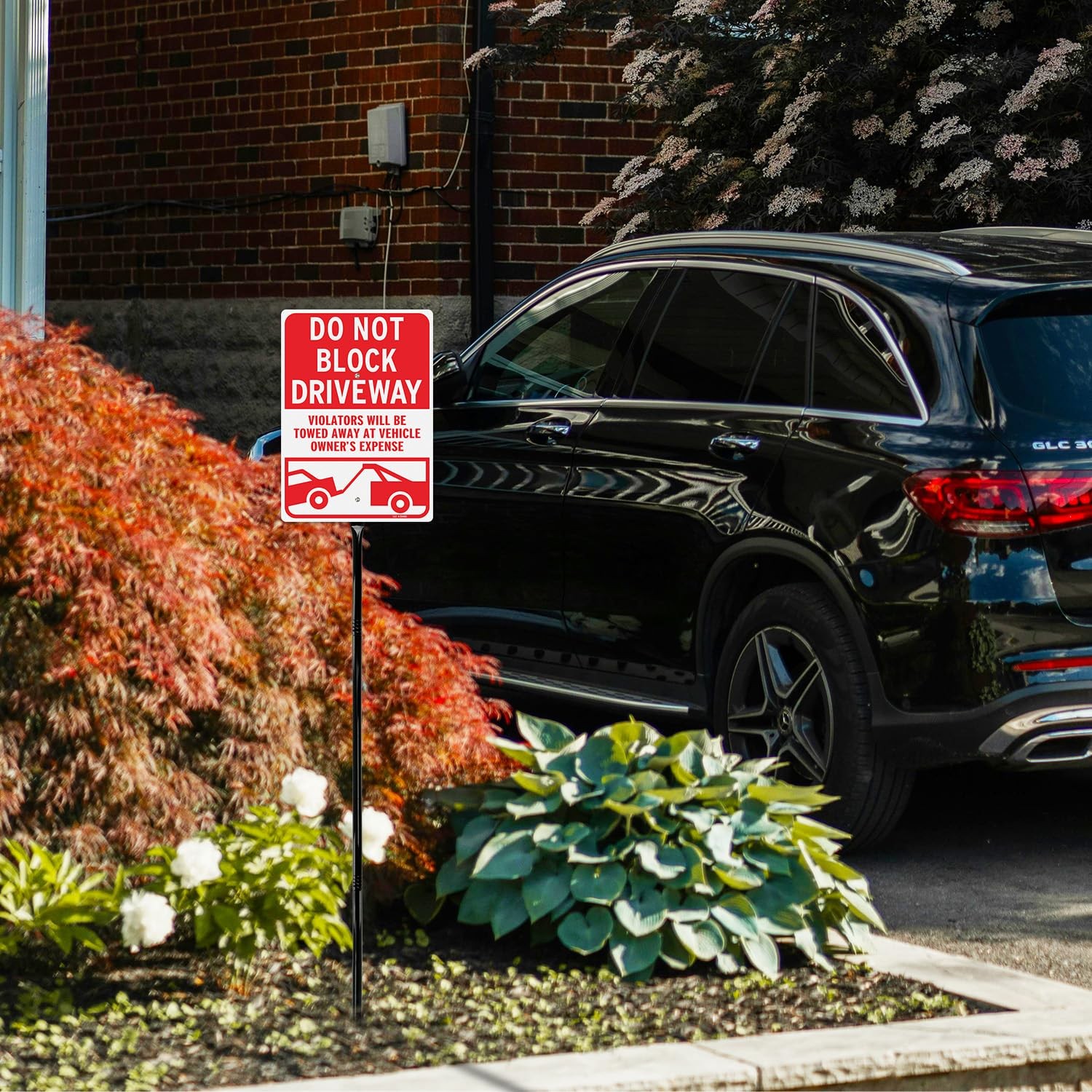 Large Do Not Block Driveway Signs Violators Will Be Towed with 54″ Stake – 2 …