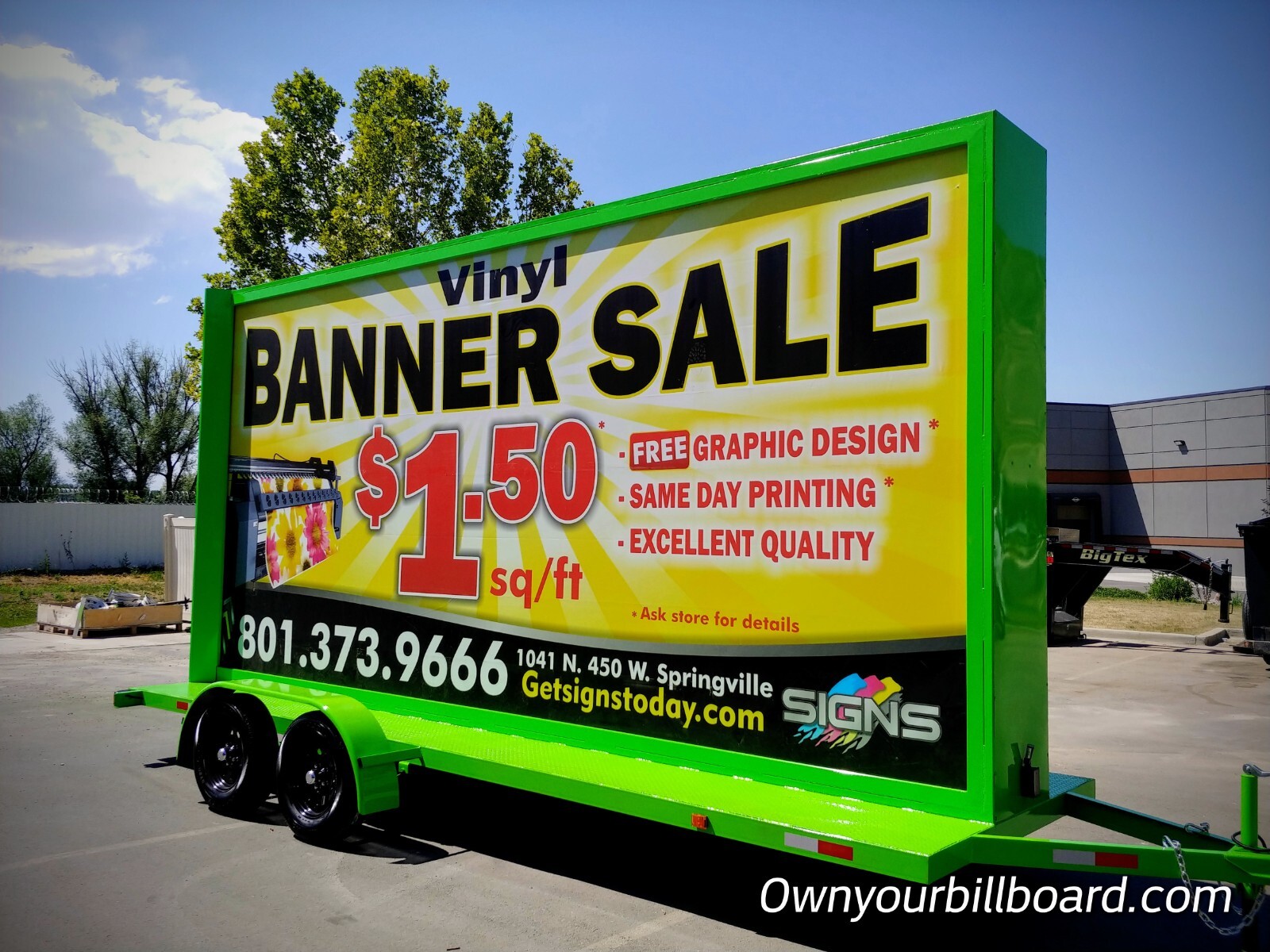 Solar Powered Mobile Billboard Trailer 10 x 20 Increase your sales by 35%