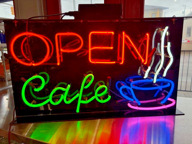 Indoor Neon Bakery Cafe Sign – Zeon Corp MODEL #: HS612-10KV RD – USED